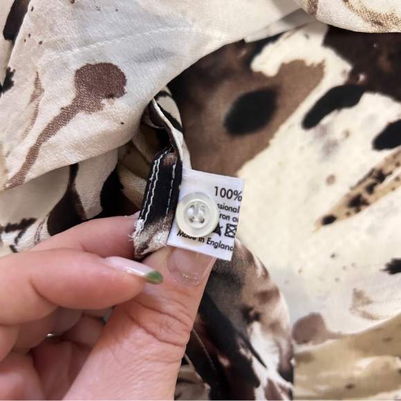 Eskandar 100% Silk Abstract Print Shirt – Oversized Fit - Picture 11 of 13